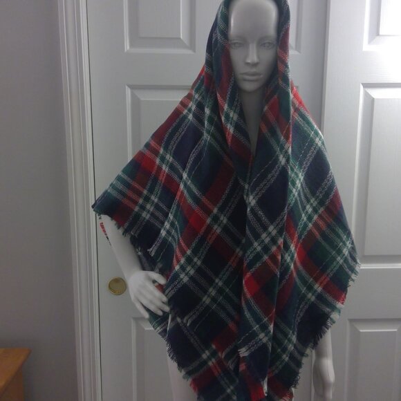 NEW the Paper Store PLAID Blanket SCARF Navy Red Green Large - Picture 5 of 10